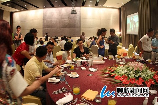 桃花姬阿胶糕成为庆典定制级高档休闲食品_副本.jpg