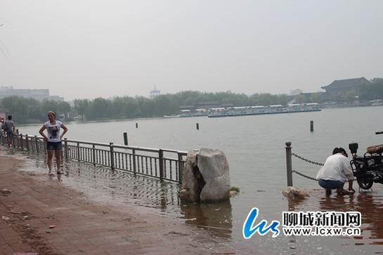 东昌湖水位涨.JPG