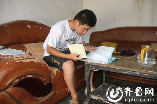 家境贫寒,不误学习意志坚定